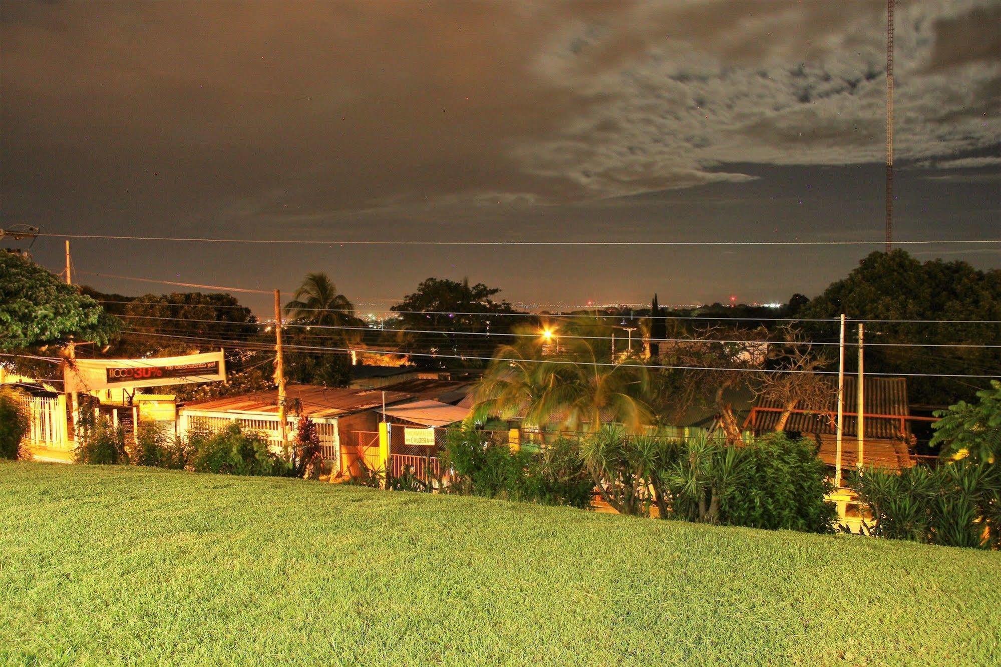 El Mirador Suites Managua Exterior photo